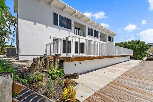 624 Southwind Circle 1, North Palm Beach, FL 33408