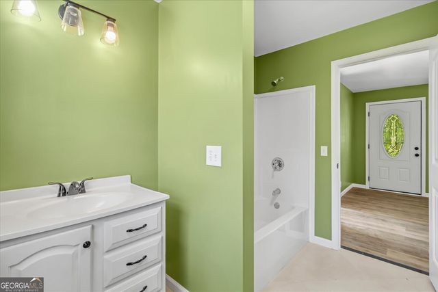 832 Snow Springs Road NW, Adairsville, GA 30103