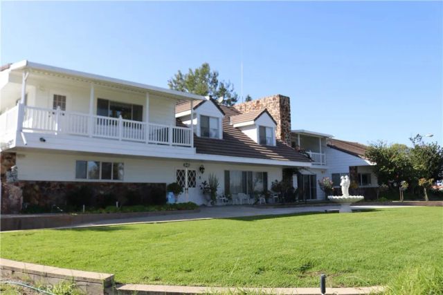 33975 Wright, Menifee, CA 92584