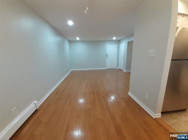 116 71st Street 12, Guttenberg, NJ 07093