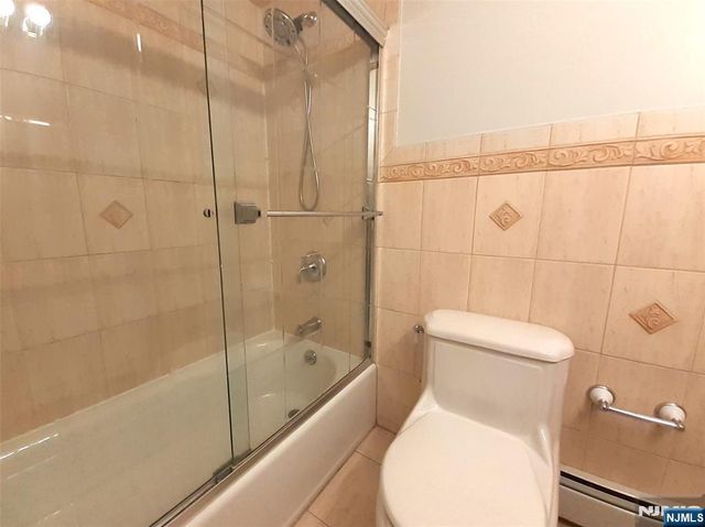 116 71st Street 12, Guttenberg, NJ 07093