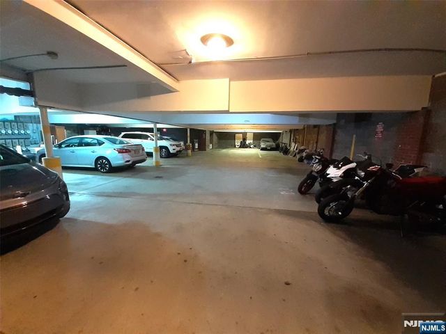 116 71st Street 12, Guttenberg, NJ 07093