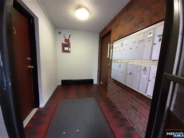 116 71st Street 12, Guttenberg, NJ 07093