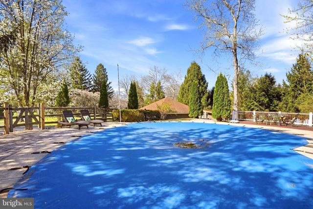 916 GENERAL HOWE DR, West Chester, PA 19382