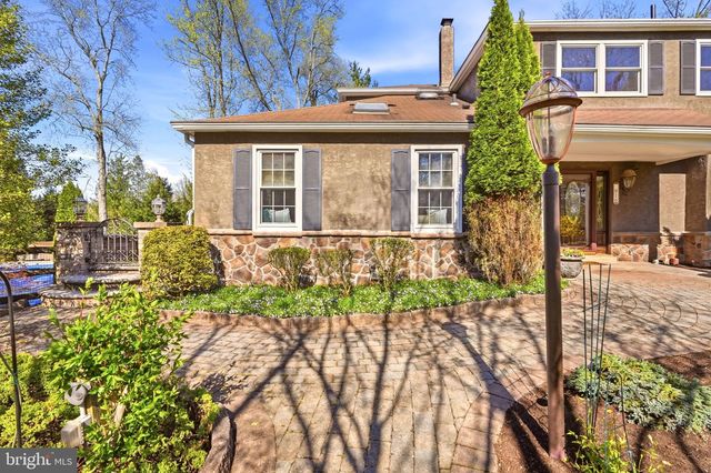 916 GENERAL HOWE DR, West Chester, PA 19382