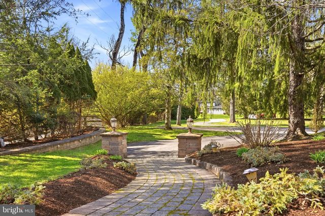 916 GENERAL HOWE DR, West Chester, PA 19382