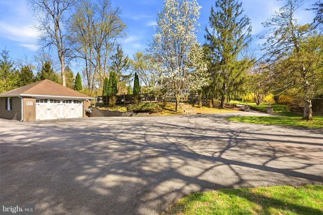 916 GENERAL HOWE DR, West Chester, PA 19382