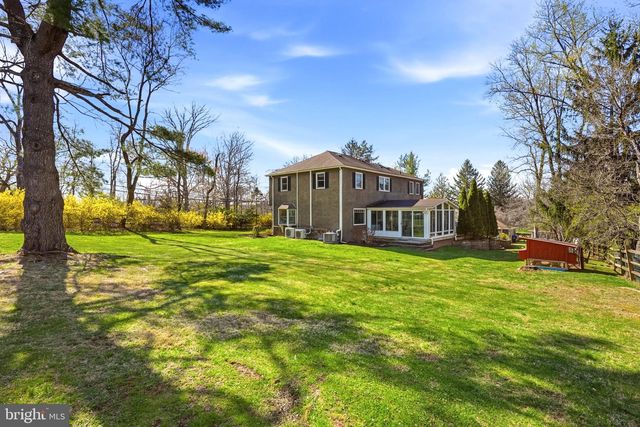 916 GENERAL HOWE DR, West Chester, PA 19382