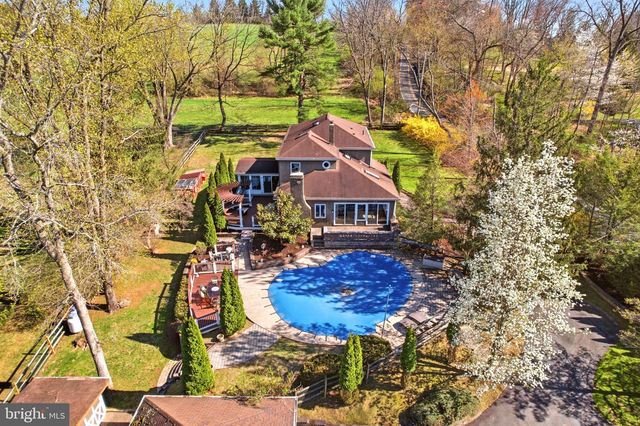 916 GENERAL HOWE DR, West Chester, PA 19382