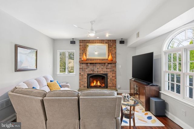 916 GENERAL HOWE DR, West Chester, PA 19382