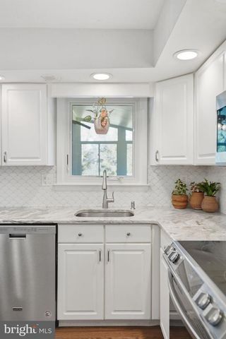 916 GENERAL HOWE DR, West Chester, PA 19382