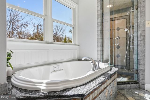 916 GENERAL HOWE DR, West Chester, PA 19382