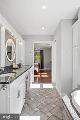 916 GENERAL HOWE DR, West Chester, PA 19382