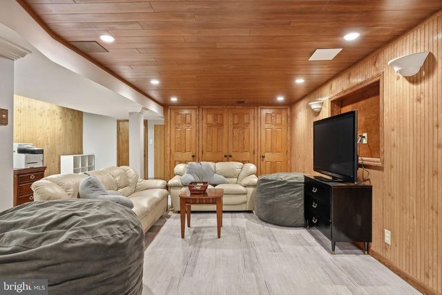 916 GENERAL HOWE DR, West Chester, PA 19382