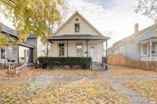 1913 PERSHING Boulevard, Clinton, IA 52732