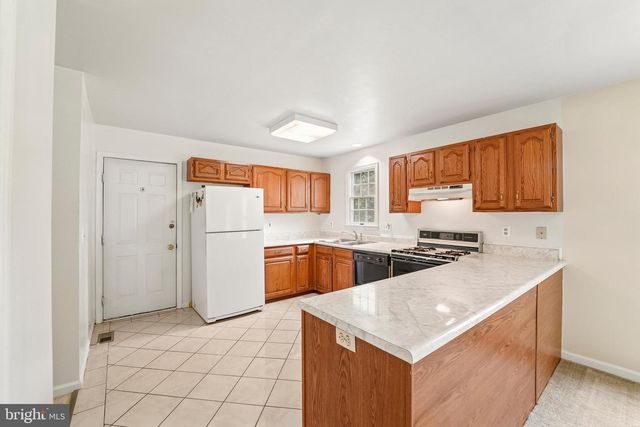 4820 LAUREN CT, Ellicott City, MD 21043