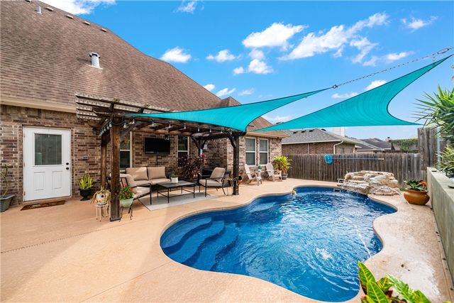 3917 Alta Vista Dr, Corpus Christi, TX 78410