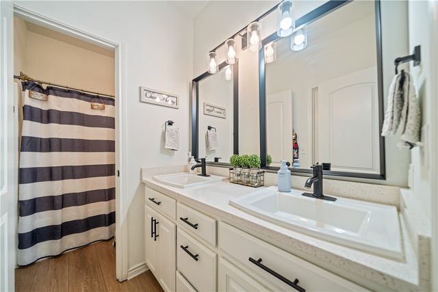 3917 Alta Vista Dr, Corpus Christi, TX 78410