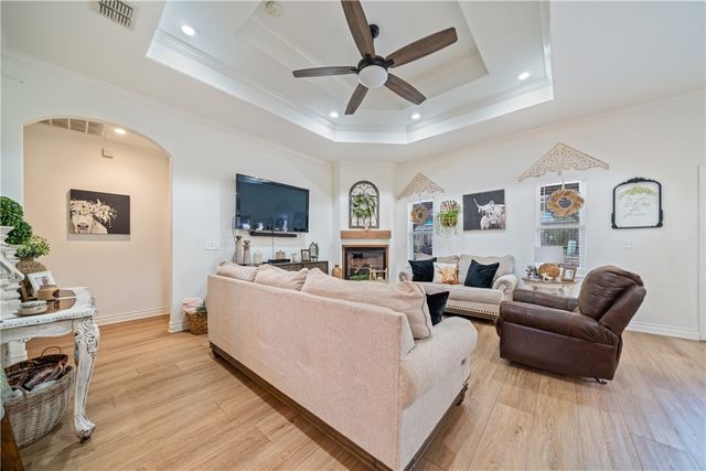 3917 Alta Vista Dr, Corpus Christi, TX 78410