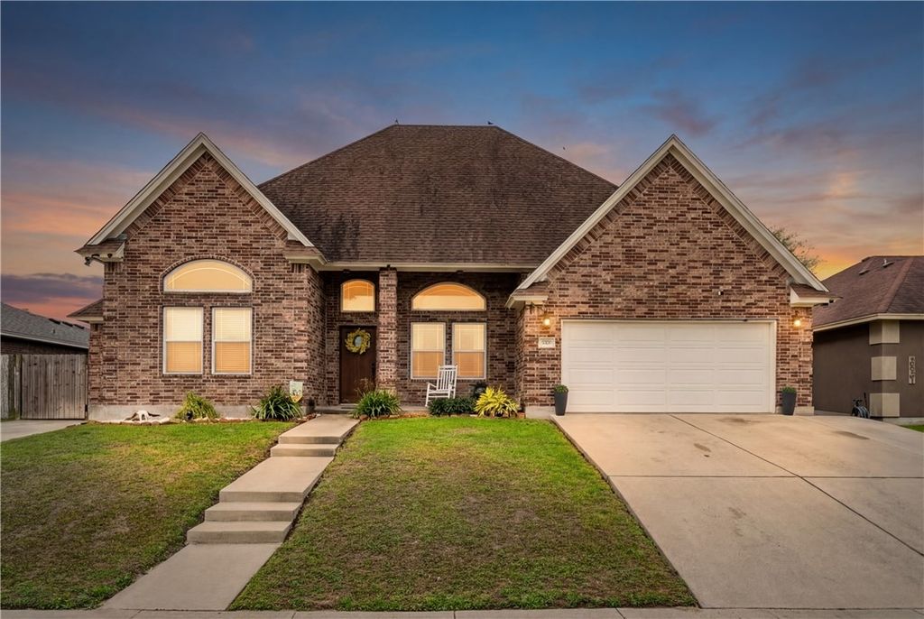 3917 Alta Vista Dr, Corpus Christi, TX 78410