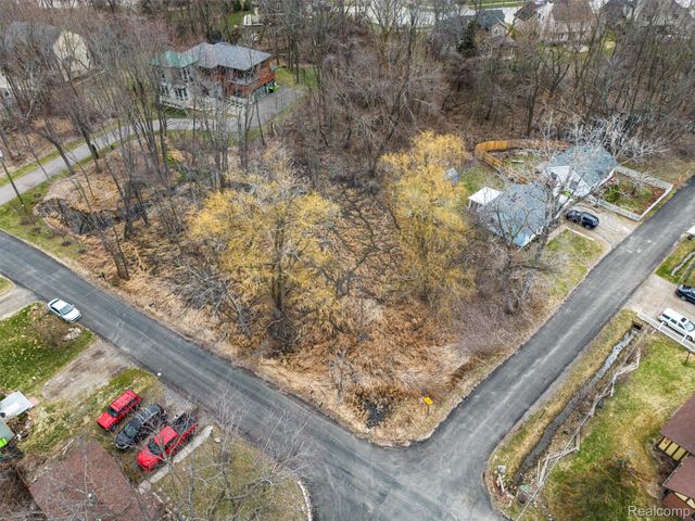 0000 Paramount 50-22-02-379-019 Street, Novi, MI 48375