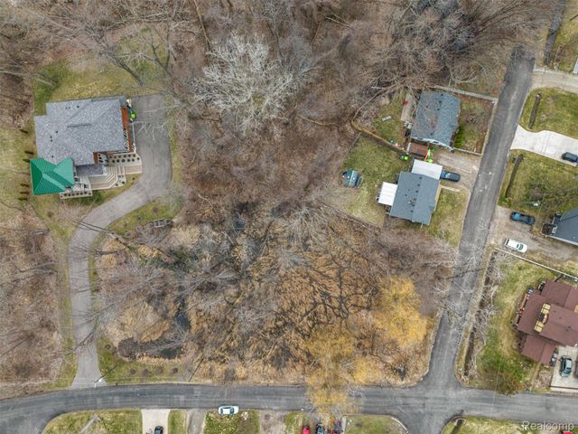 0000 Paramount 50-22-02-379-019 Street, Novi, MI 48375