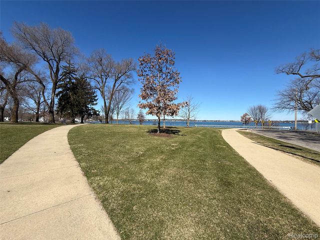 0000 Paramount 50-22-02-379-019 Street, Novi, MI 48375