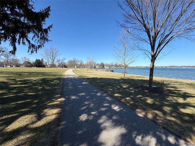 0000 Paramount 50-22-02-379-019 Street, Novi, MI 48375