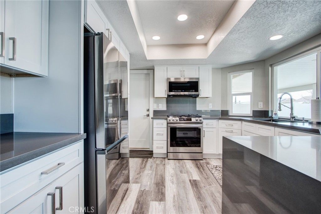 Image 19 of property listing at 7486 Langdon, Hesperia, CA 92345