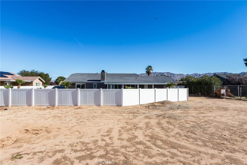 Image 55 of property listing at 7486 Langdon, Hesperia, CA 92345