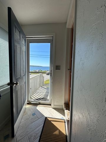 12 Ripley St, Somerset, MA 02725