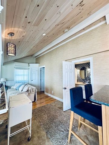 12 Ripley St, Somerset, MA 02725