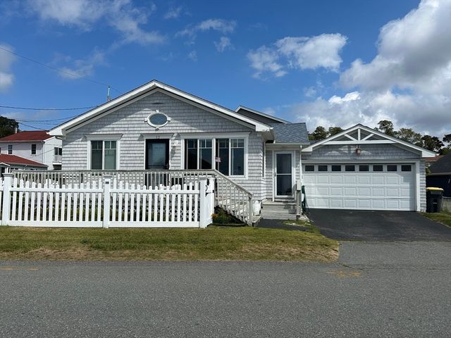 12 Ripley St, Somerset, MA 02725