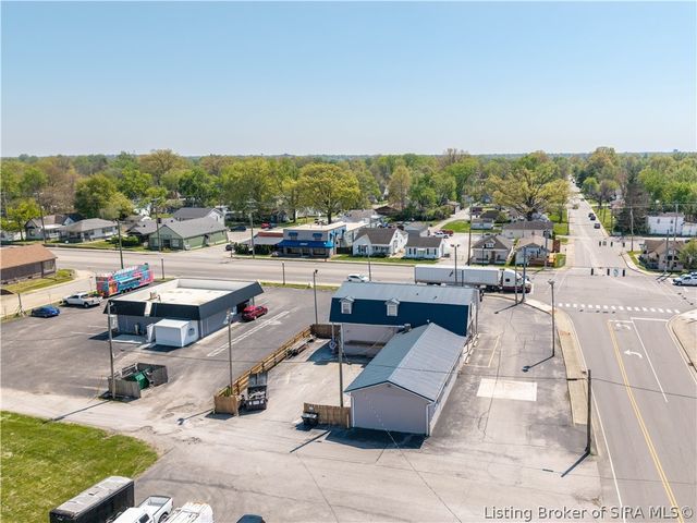 801 E 10th Street, Jeffersonville, IN 47130