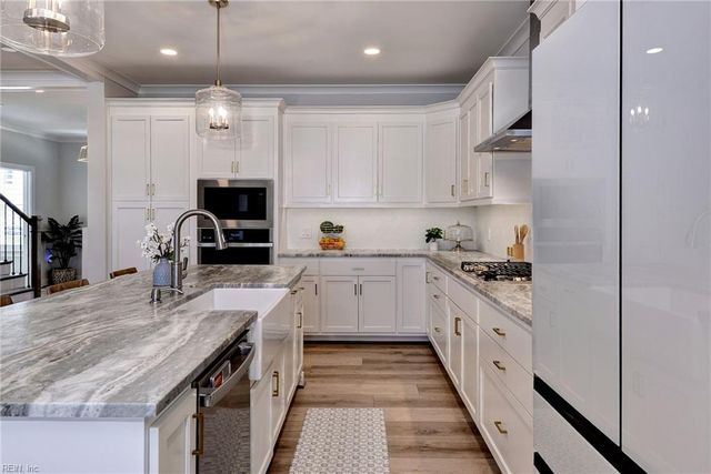 105 Goffigans Trace, Yorktown, VA 23693