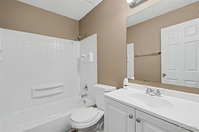 12673 Willow Trail Drive, Black Jack, MO 63033