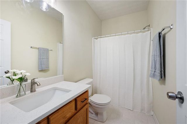548 W Oaks Drive, Woodstock, GA 30188