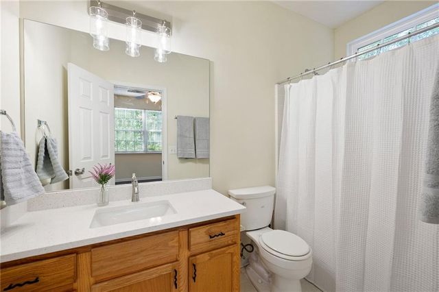 548 W Oaks Drive, Woodstock, GA 30188