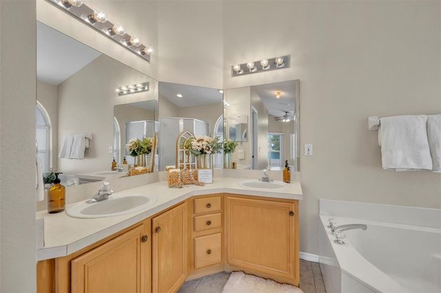 513 HARDWOOD CIRCLE, Orlando, FL 32828