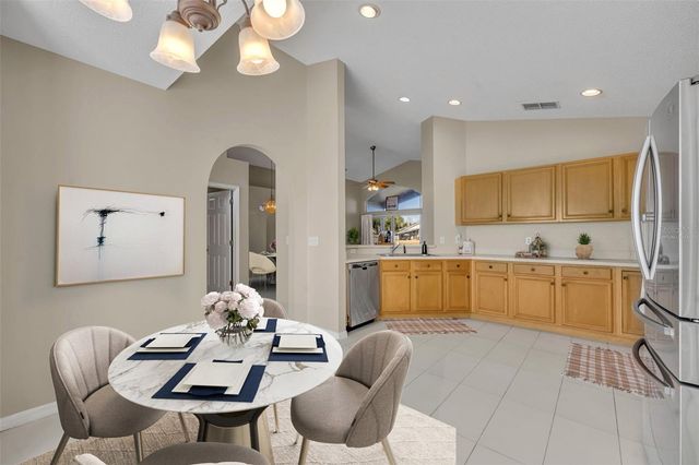 513 HARDWOOD CIRCLE, Orlando, FL 32828