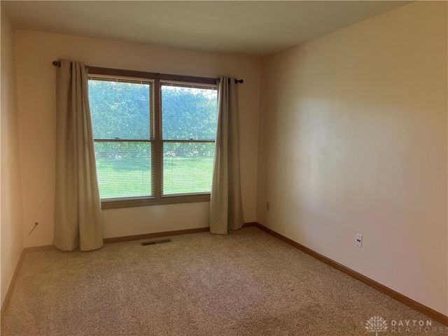 3126 Lakeview Court 3126, Springfield, OH 45503