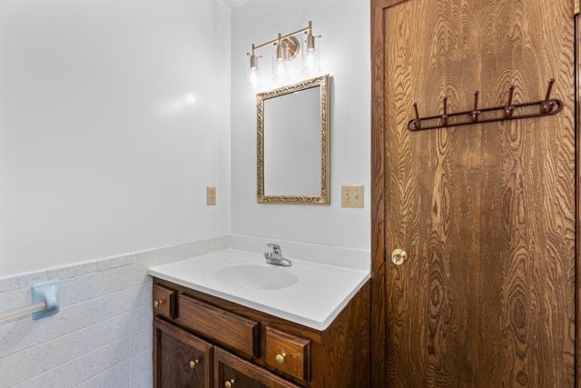 7801 E Pagent Ln, Wichita, KS 67206