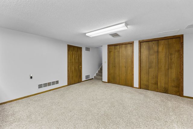 7801 E Pagent Ln, Wichita, KS 67206