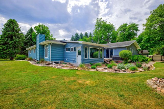 605 Sheyenne Street, Horace, ND 58047
