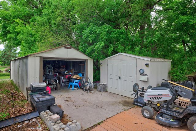 605 Sheyenne Street, Horace, ND 58047