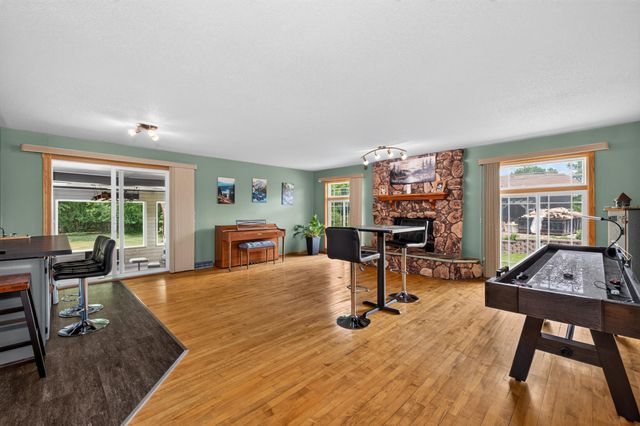 605 Sheyenne Street, Horace, ND 58047