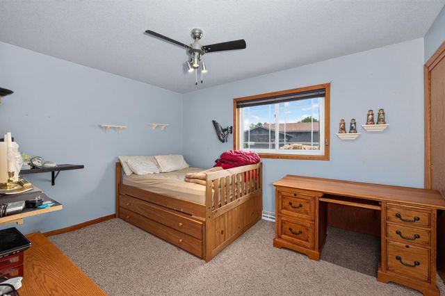 605 Sheyenne Street, Horace, ND 58047