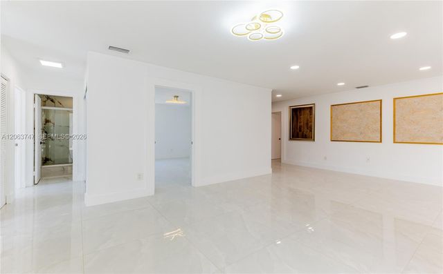 3571 Magellan Circle 343-4, Aventura, FL 33180