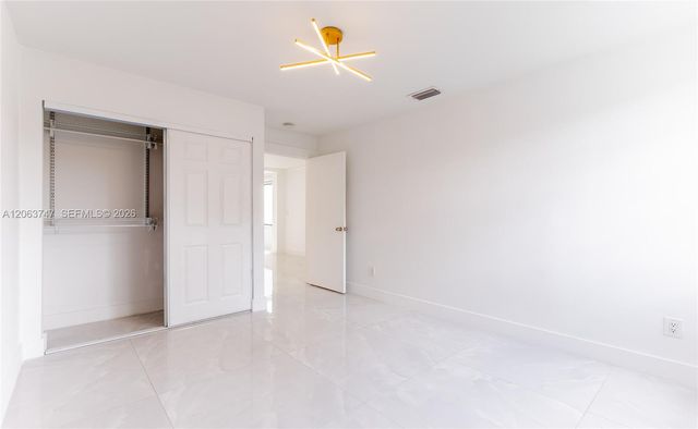 3571 Magellan Circle 343-4, Aventura, FL 33180