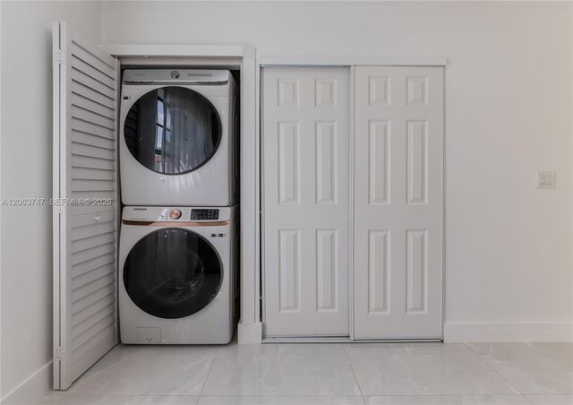 3571 Magellan Circle 343-4, Aventura, FL 33180